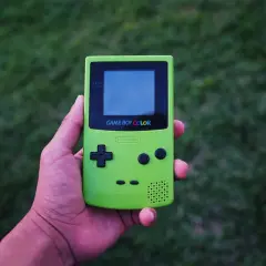 Gdzie kupić stare gry? Odkryj najlepsze miejsca na retro zakupy